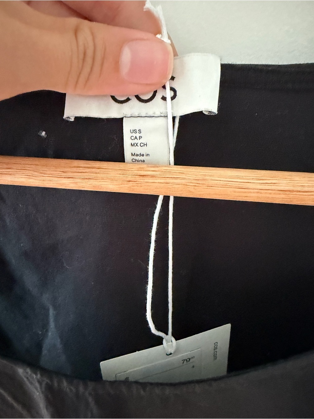 COS Black Scoop Neck Shift Dress - Picture 2 of 4